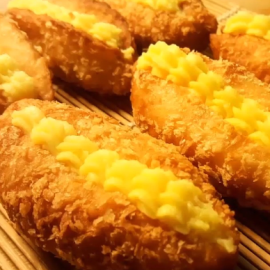 Bánh Mì Su kem chiên
